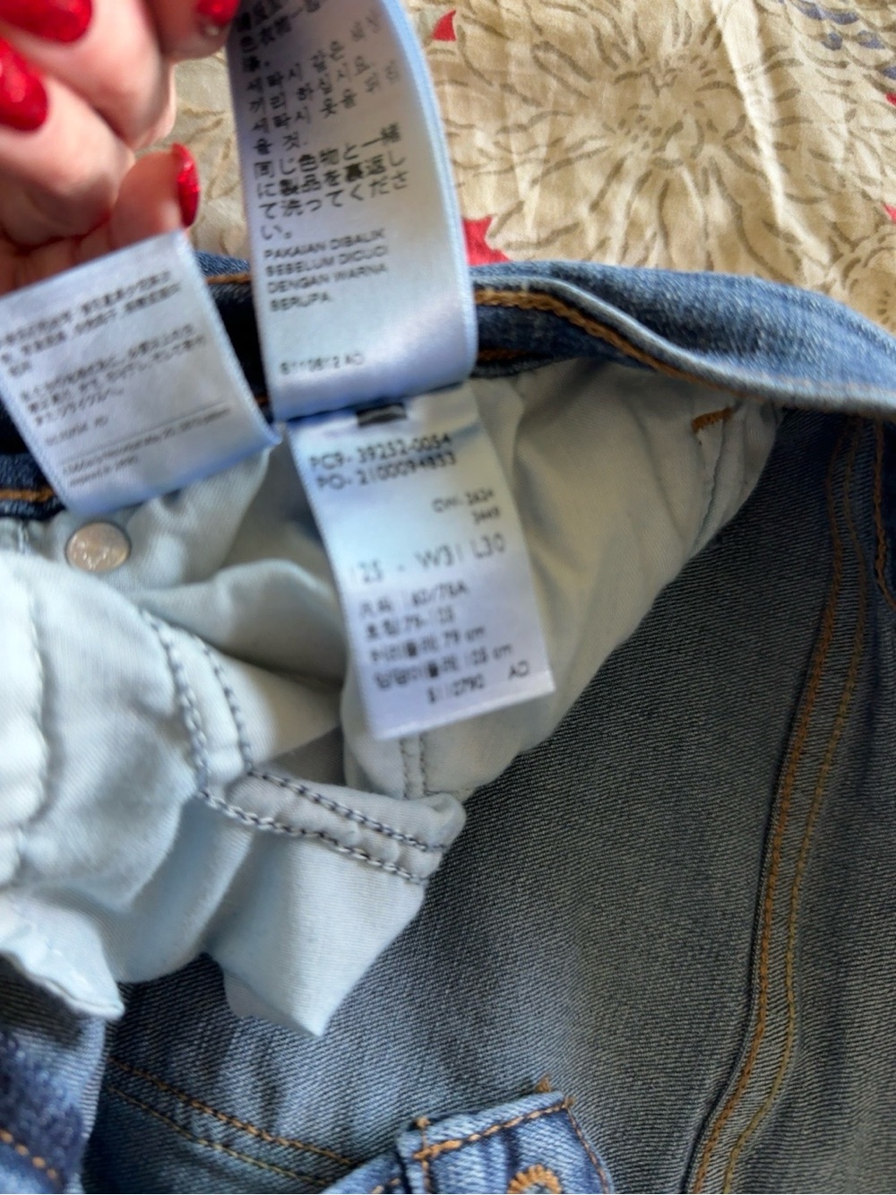 Levi's Women's Dark Blue Straight Leg Jeans - Picture 7 of 9